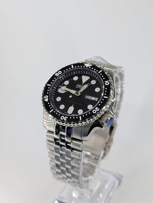 ARAMI MODS | Mod Diver SKX Clásico NH36 - Bisel Scalloped, Zafiro y 200M