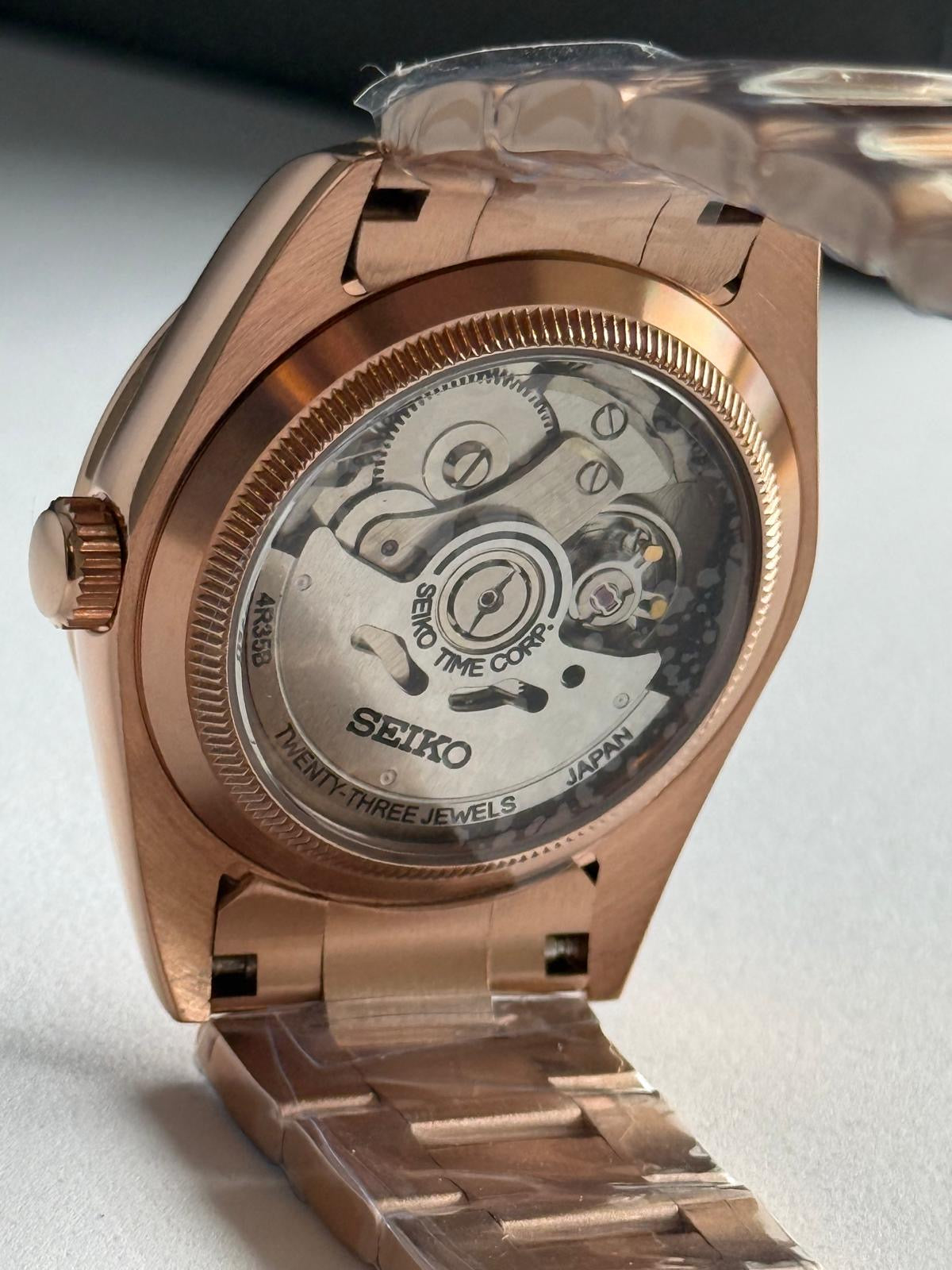 Pearl Iridescence – Rose Gold Diamond Automático