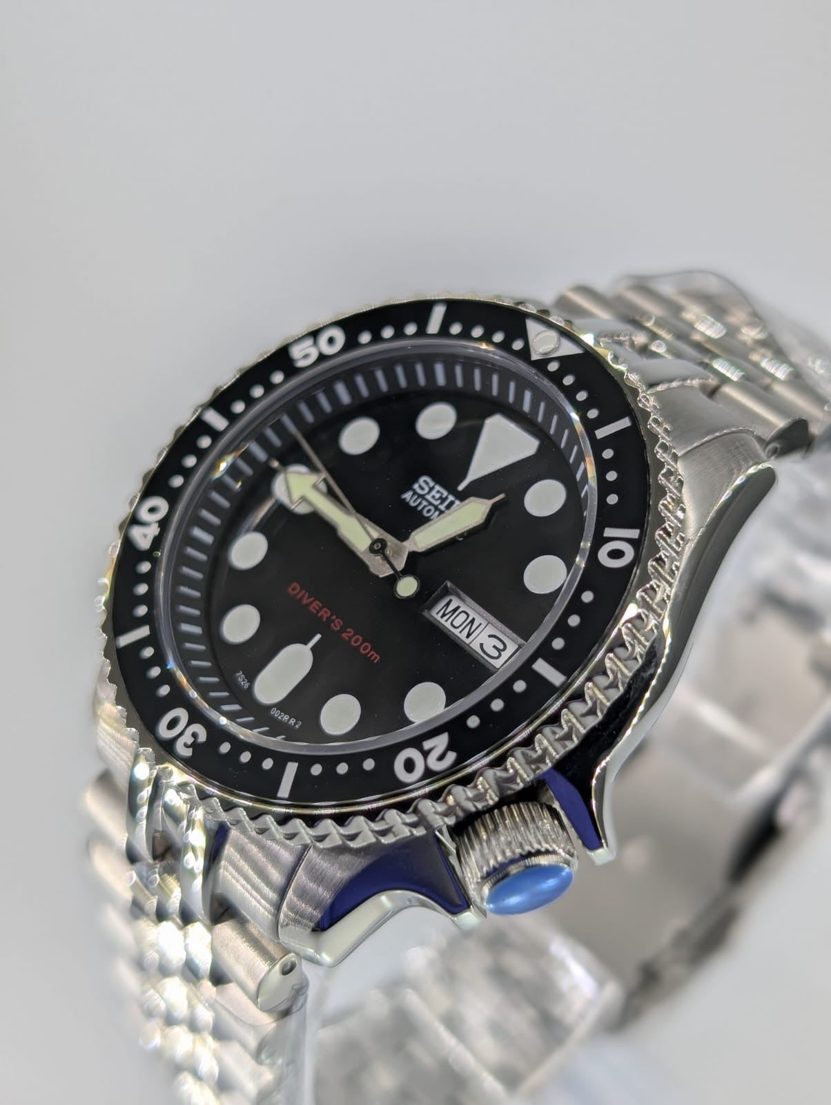 ARAMI MODS | Mod Diver SKX Clásico NH36 - Bisel Scalloped, Zafiro y 200M