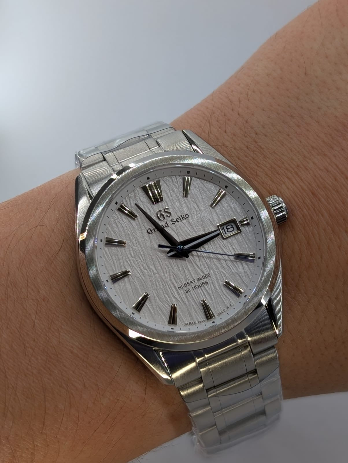 ARAMI MODS | Mod Grand Seiko 'Arctic Elegance' NH35 - Dial Texturizado, Zafiro y Acabado Pulido