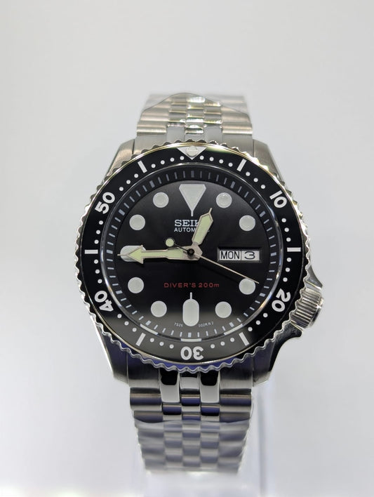 ARAMI MODS | Mod Diver SKX Clásico NH36 - Bisel Scalloped, Zafiro y 200M
