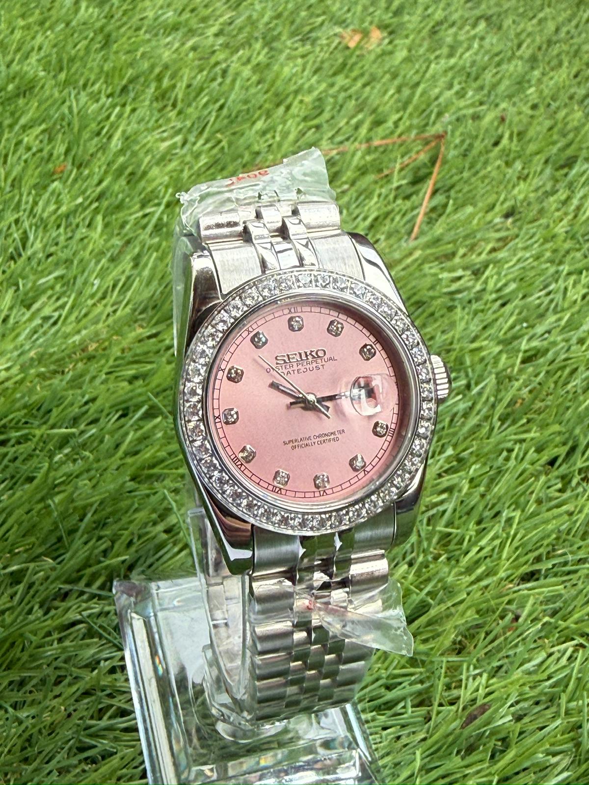 ARAMI MODS | Mod "Lady Datejust" 31mm - Movimiento NH05, Dial Rosa con Gemas y Acero 904L