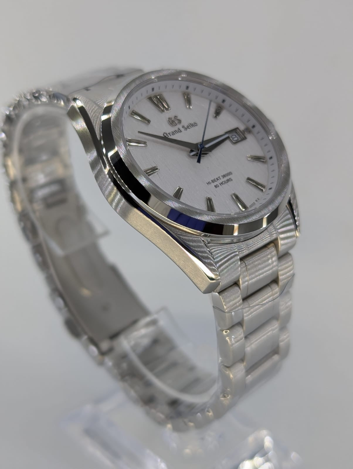 ARAMI MODS | Mod Grand Seiko 'Arctic Elegance' NH35 - Dial Texturizado, Zafiro y Acabado Pulido