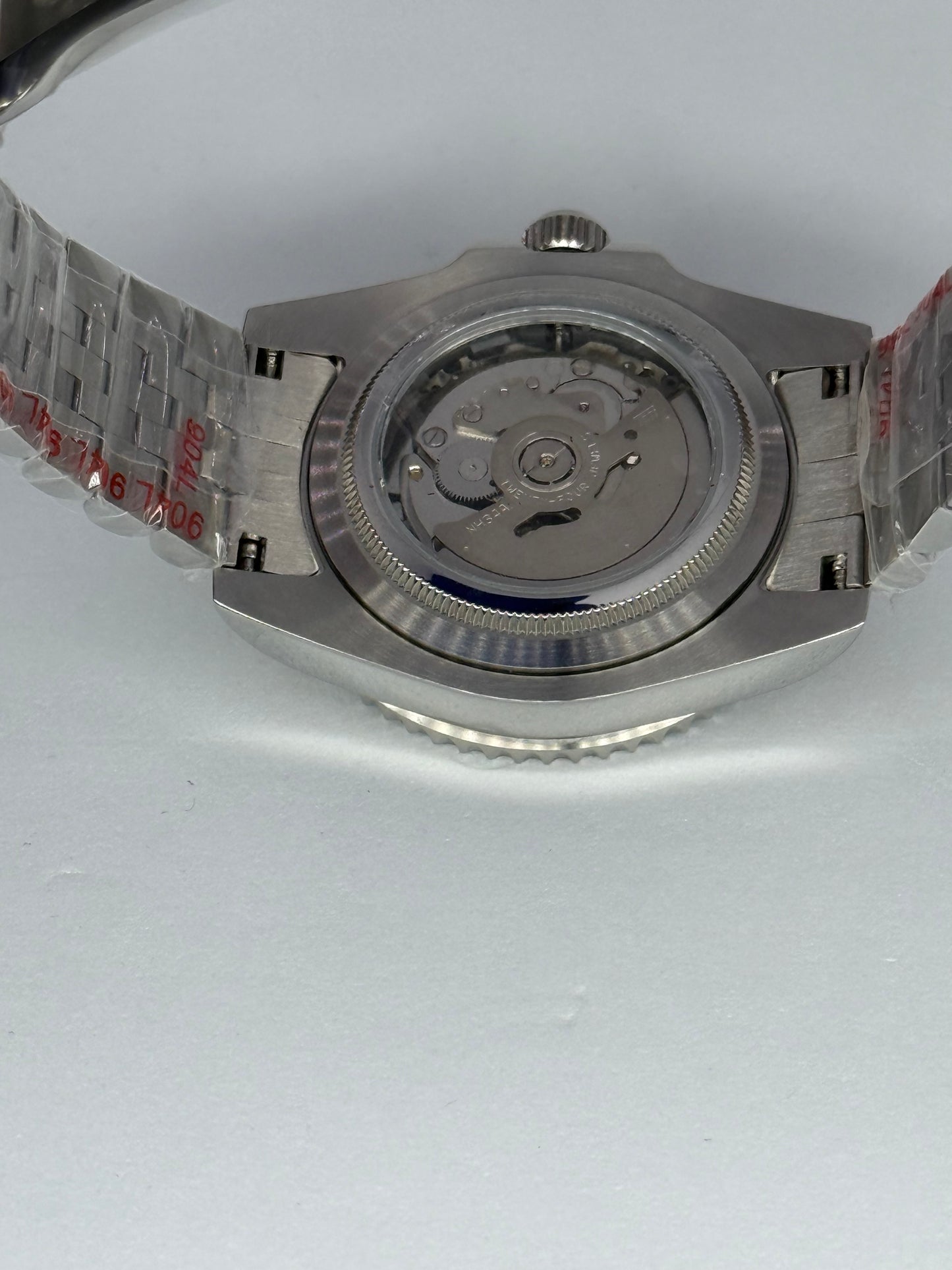 ARAMI MODS | Mod GMT 'Bruce Wayne' NH34 - Bisel 24H, Zafiro y Doble Zona Horaria