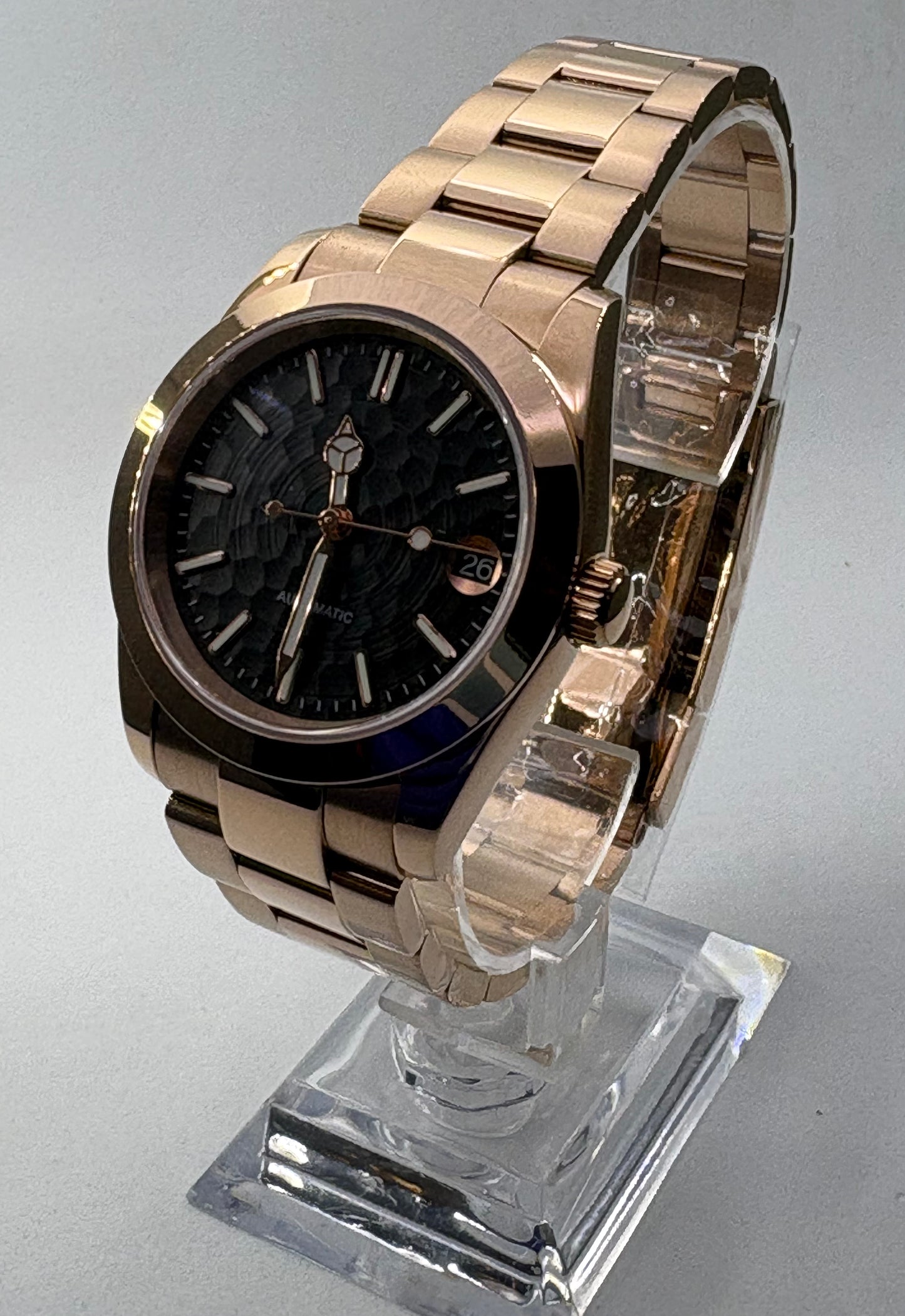 Obsidian Wave – Rose Gold Automático