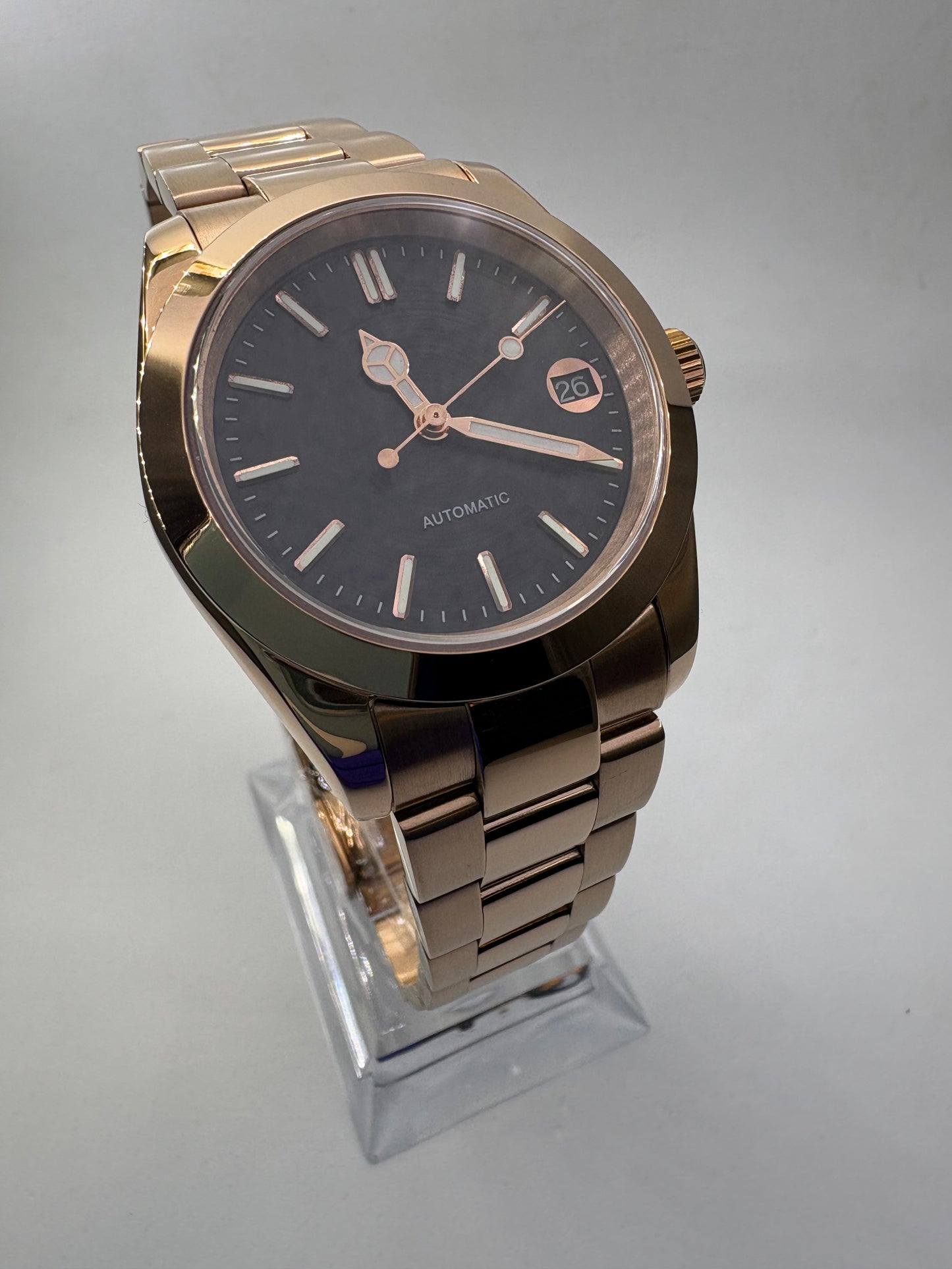 Obsidian Wave – Rose Gold Automático